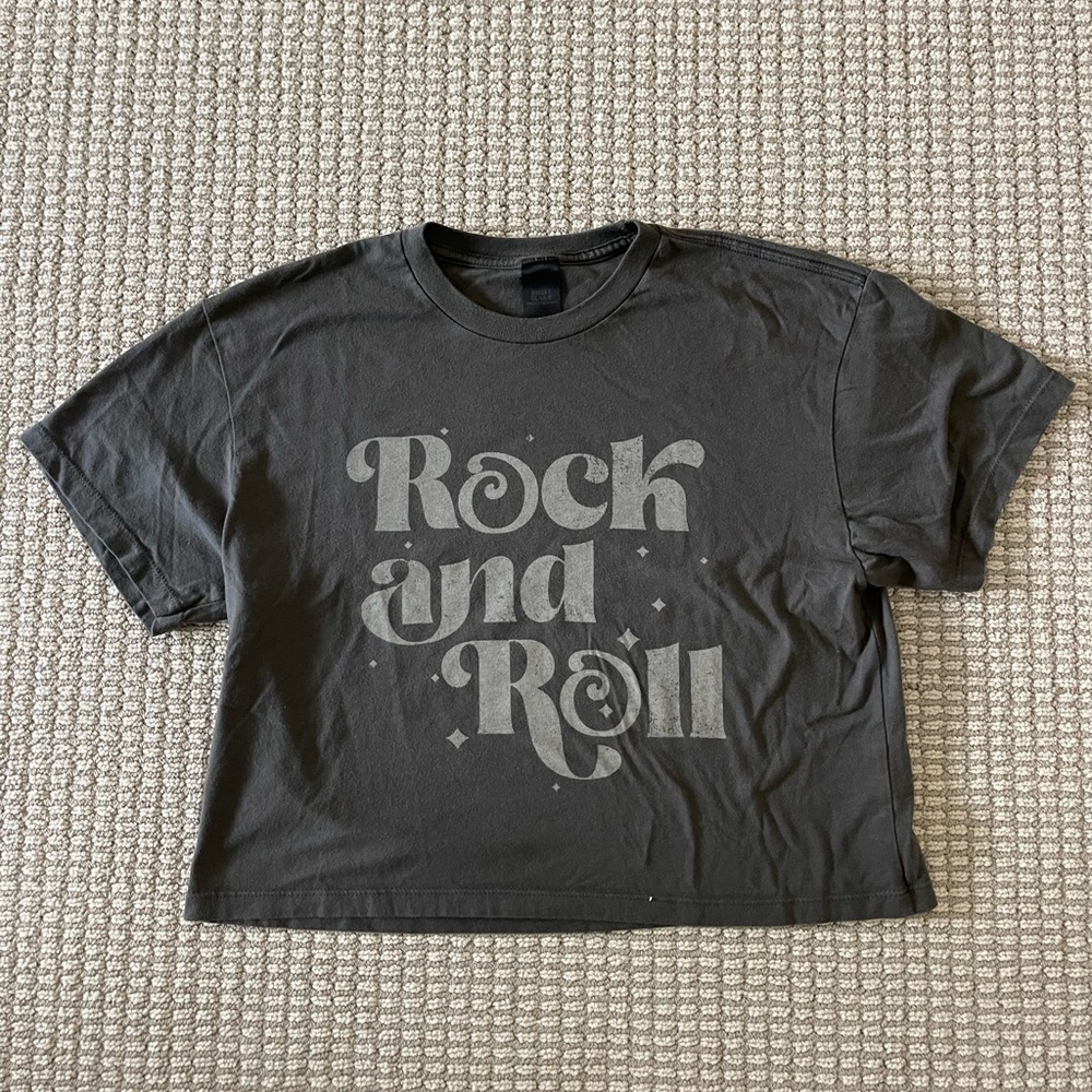 Grey Cropped T super soft size M